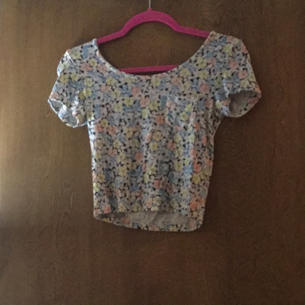 Crop top